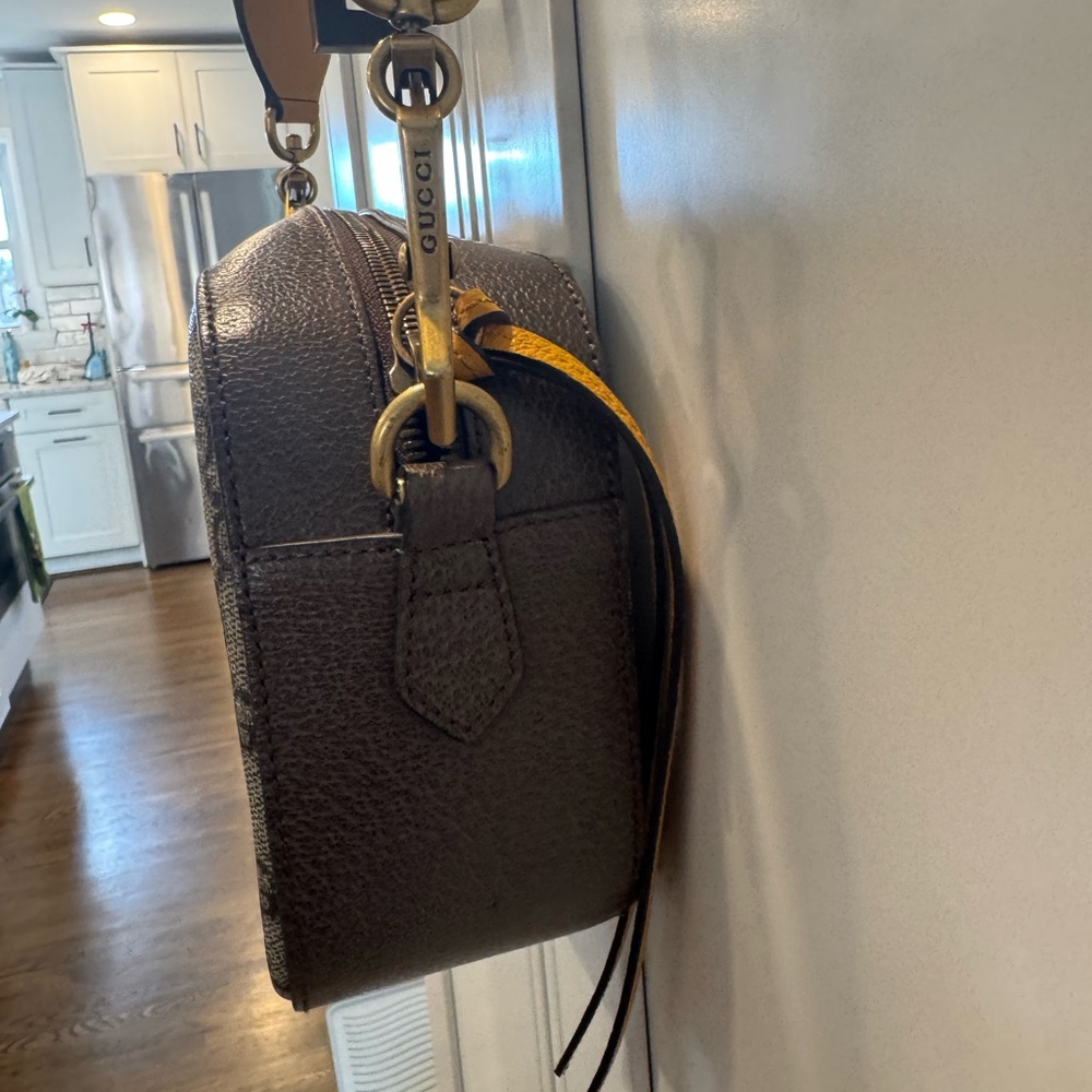 Authentic Gucci Neo Vintage GG Supreme Messenger Bag Camera Bag Crossbody Purse  - Picture 6 of 16